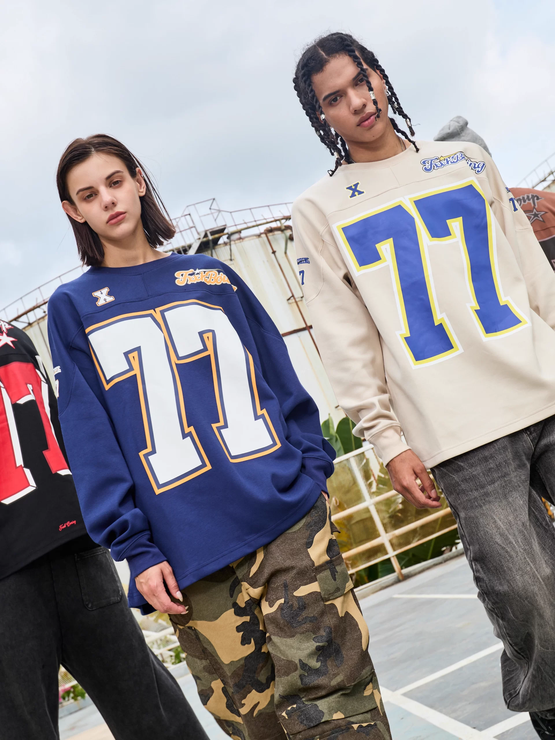 350 Gsm White Base Printing Sweatshirt - Image 4