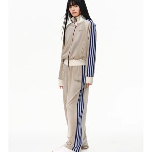 Velvet Cropped Zip-Up Hoodie Set - Image 2