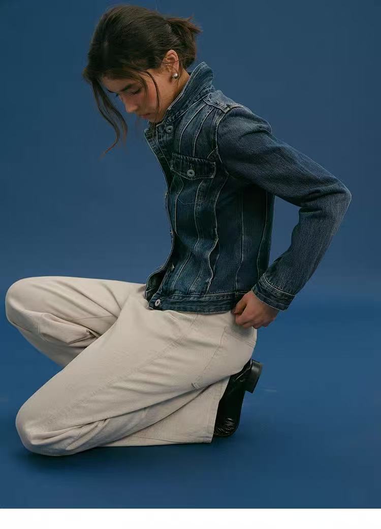 Women Fitted Denim Jacket - Image 10