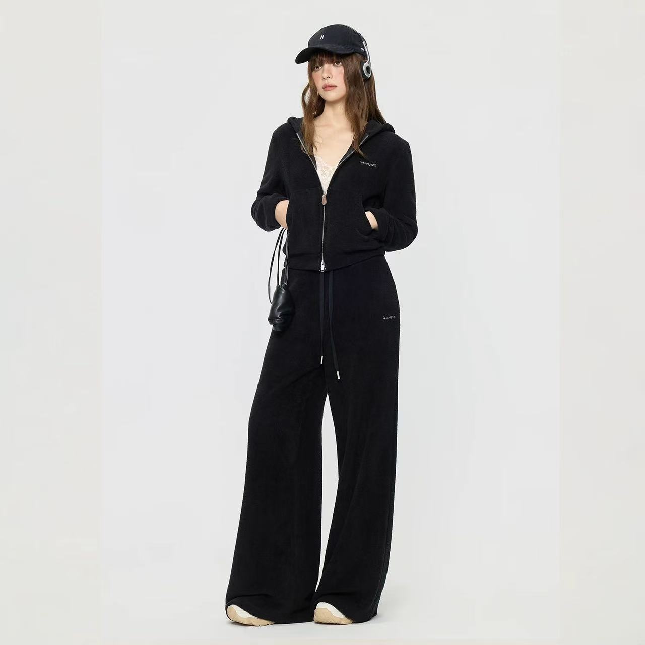 Women Fleece Winter Tracksuit - Image 6