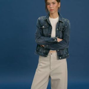 Women Fitted Denim Jacket - Image 4